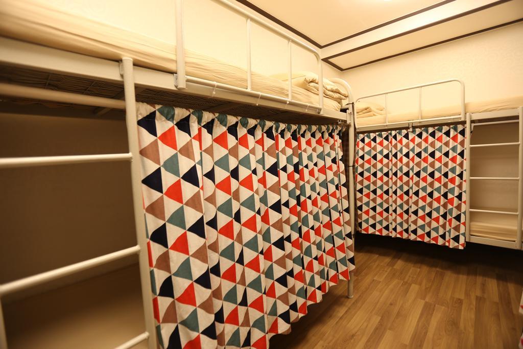 Chocolate Tree Sinchon Hotel Seoul Exterior photo